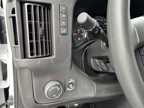 New 2025 GMC Savana 3500 w/ Power Convenience Package image 27