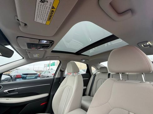 Used 2023 Hyundai Sonata SEL w/ Convenience Package image 5