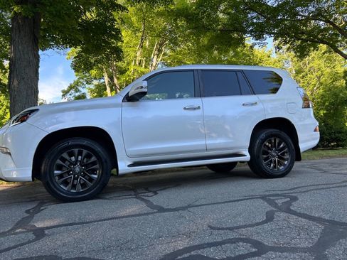 Used 2020 Lexus GX 460 Premium w/ Premium Package AWD/4WD image 26