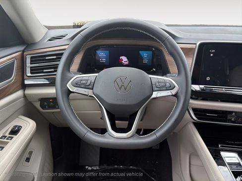 New 2026 Volkswagen Atlas SE image 15