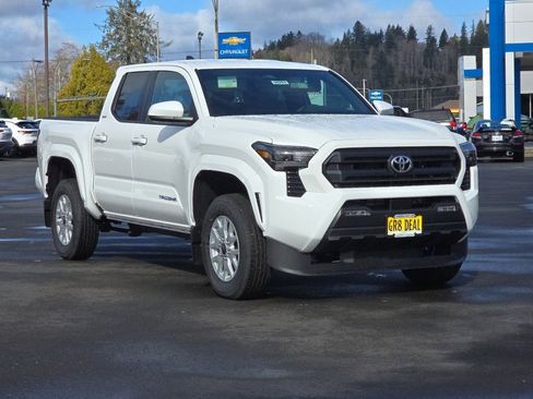 New 2026 Toyota Tacoma SR5 image 2