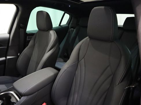 New 2025 Maserati Grecale Modena image 26