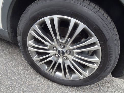 Used 2016 Lincoln MKX Reserve w/ Technology Package image 13