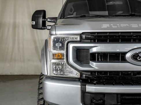 Used 2020 Ford F250 XLT image 38