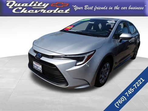 Used 2024 Toyota Corolla LE FWD image 1