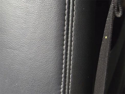 Used 2016 Buick Enclave Leather image 16