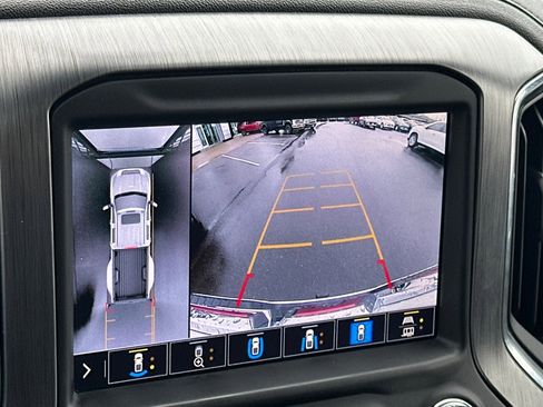 Used 2020 GMC Sierra 3500 Denali w/ Denali Ultimate Package image 19