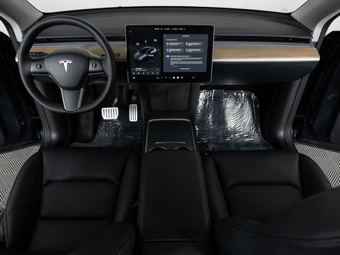 Used 2022 Tesla Model Y Performance image 32