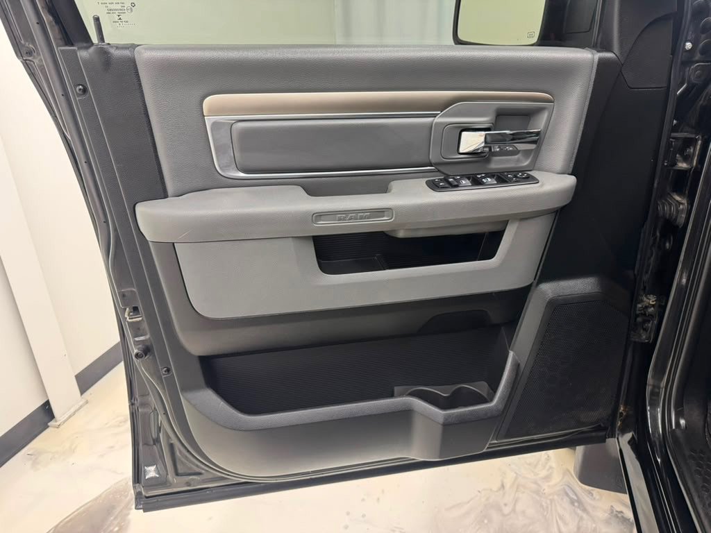 Used 2018 RAM 1500 Big Horn AWD/4WD image 24
