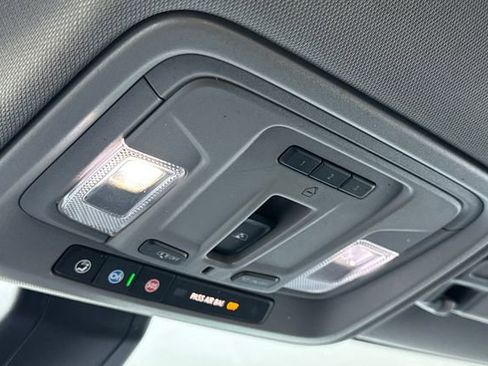 Used 2020 GMC Sierra 2500 SLT w/ SLT Premium Plus Package image 24