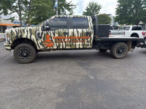 Used 2019 Ford F250 XL w/ Power Equipment Group AWD/4WD image 2