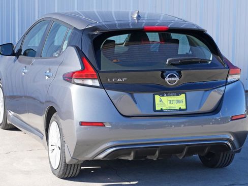 Used 2025 Nissan Leaf S image 41