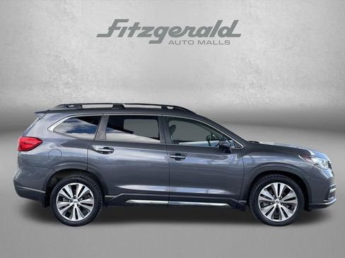 Used 2022 Subaru Ascent Limited w/ Technology Package image 4