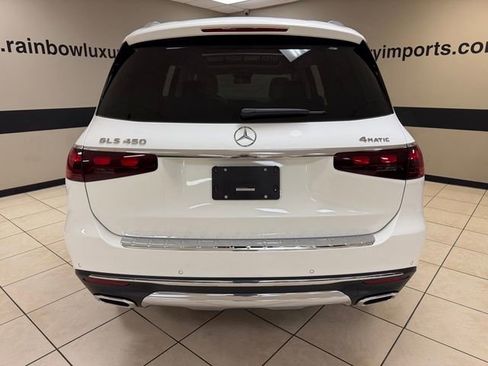 Used 2025 Mercedes-Benz GLS 450 4MATIC image 5