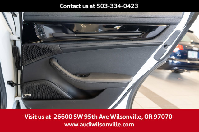 Used 2025 Porsche Panamera 4 w/ Premium Package AWD/4WD image 31