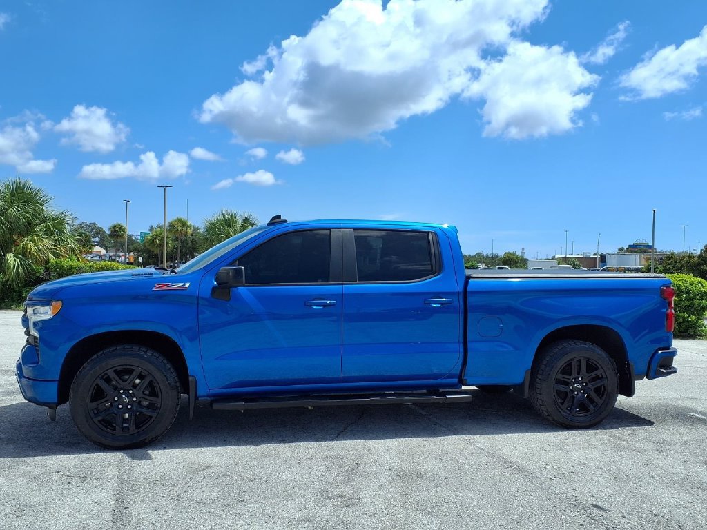 Used 2024 Chevrolet Silverado 1500 RST AWD/4WD image 4