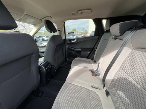 Used 2020 Ford Escape SE image 13