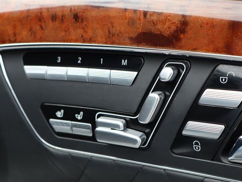 Used 2008 Mercedes-Benz S 65 AMG image 32