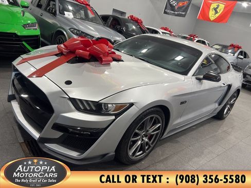 Used 2015 Ford Mustang GT Premium w/ Equipment Group 401A RWD image 2