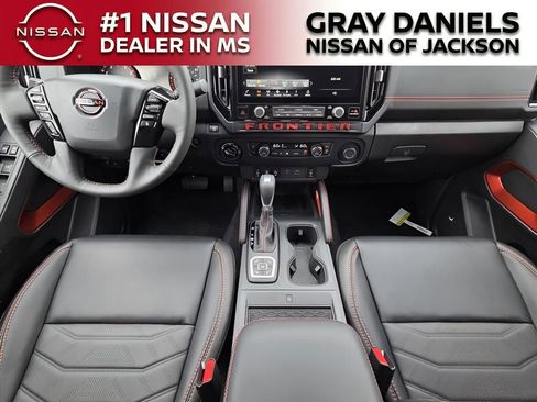 New 2026 Nissan Frontier PRO-4X w/ Pro-4x Convenience Package AWD/4WD image 6