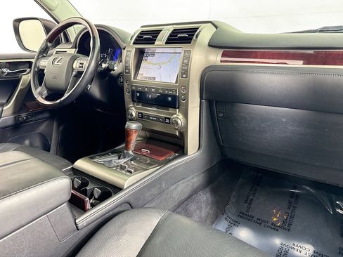 Used 2015 Lexus GX 460 image 38