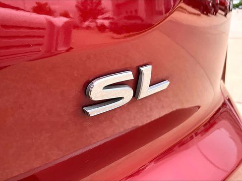 Used 2023 Nissan Pathfinder SL w/ SL Premium Package FWD image 10