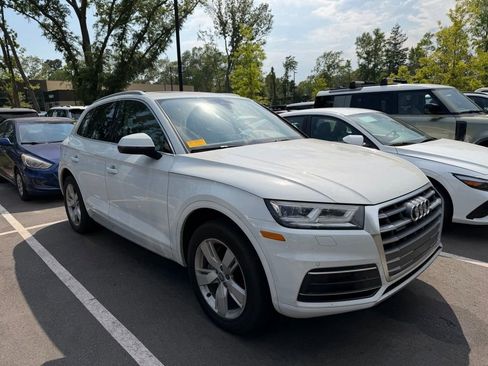 Used 2019 Audi Q5 2.0T Premium Plus w/ Premium Plus Package AWD/4WD image 3