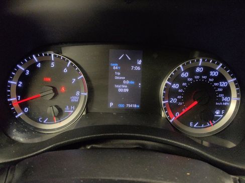 Used 2022 Toyota Highlander L FWD image 23