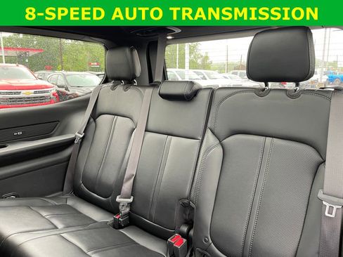 Used 2023 Jeep Wagoneer Series III w/ Premium Group I AWD/4WD image 10
