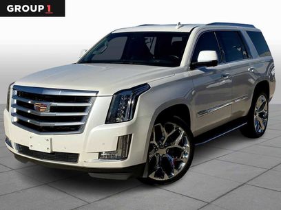 Used 2016 Cadillac Escalade Luxury