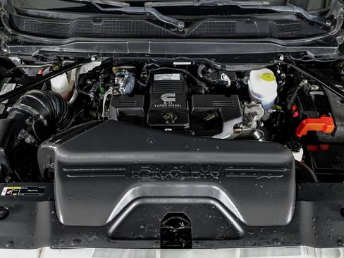 Used 2023 RAM 2500 Limited AWD/4WD image 52