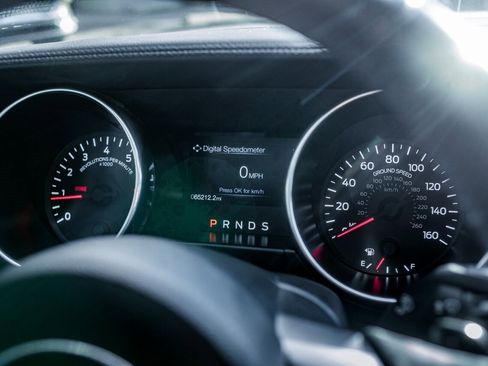 Used 2021 Ford Mustang Premium image 22