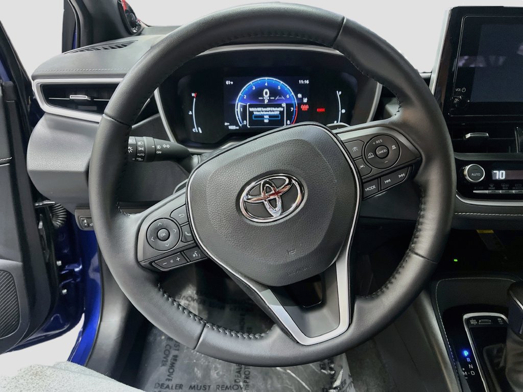 Used 2025 Toyota Corolla XSE FWD image 11