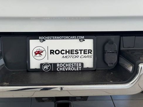Used 2022 RAM 1500 Laramie AWD/4WD image 37