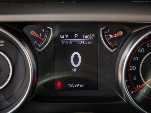 Used 2021 Jeep Gladiator Sport image 17