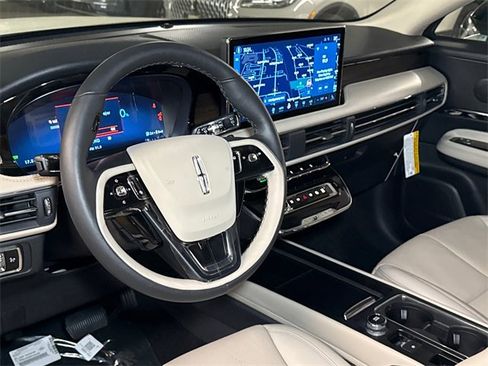 New 2025 Lincoln Corsair Grand Touring w/ Equipment Group 301A image 15