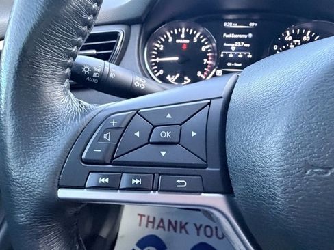 Used 2017 Nissan Rogue SL w/ SL Premium Package image 10