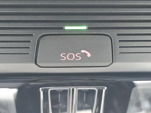 New 2026 Volkswagen Tiguan SE R-Line image 27