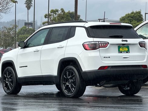 New 2026 Jeep Compass Latitude image 7