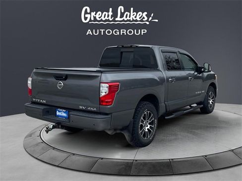 Used 2020 Nissan Titan SL image 5