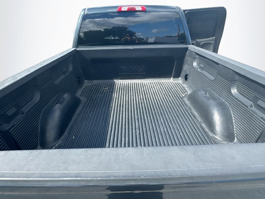 Used 2019 Chevrolet Silverado 1500 LT RWD image 24