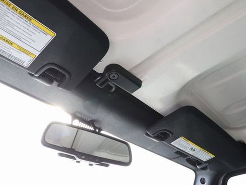 Used 2017 Jeep Wrangler Unlimited Rubicon image 32