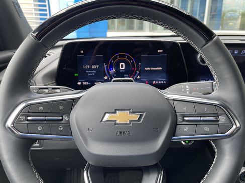 Used 2025 Chevrolet Traverse High Country w/ LPO, Floor Liner Package AWD/4WD image 25