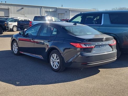 Used 2025 Toyota Camry LE image 2