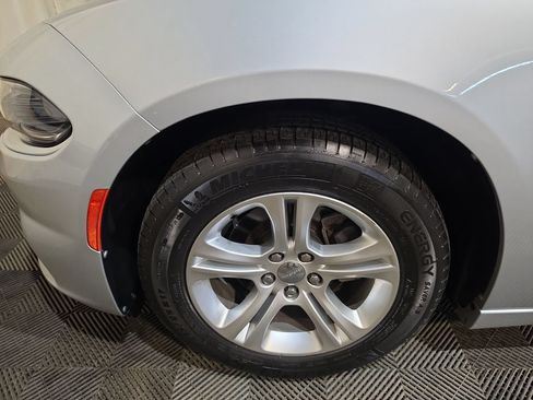 Used 2020 Dodge Charger SXT RWD image 18