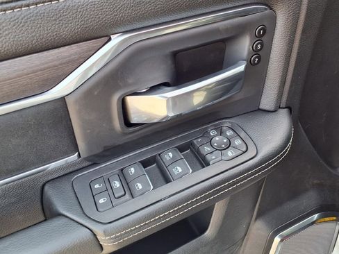 New 2026 RAM 2500 Laramie AWD/4WD image 19