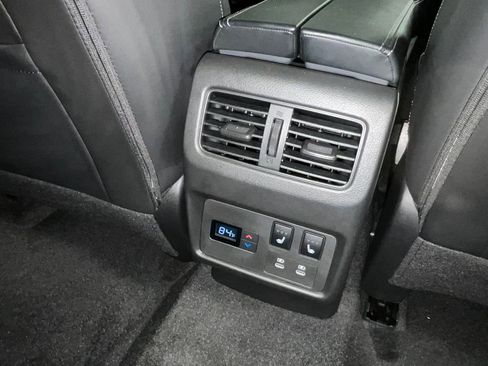 Used 2025 Nissan Rogue Platinum w/ Platinum Premium Package image 20