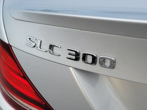 Used 2019 Mercedes-Benz SLC 300 image 7
