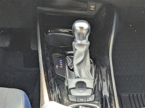 Used 2020 Toyota C-HR XLE image 16