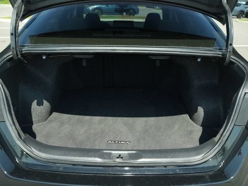 Used 2023 Nissan Altima 2.5 SV w/ SV Premium Package FWD image 19